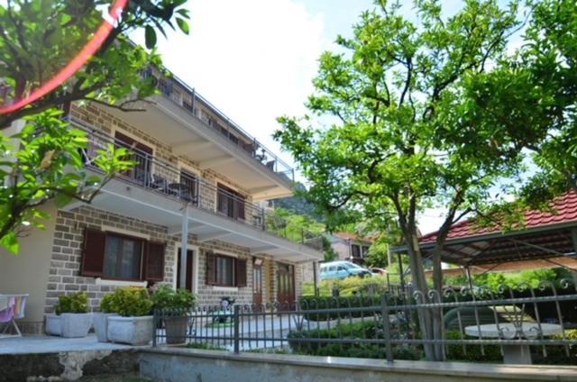Nikola Lux Apartments Muo Exterior photo